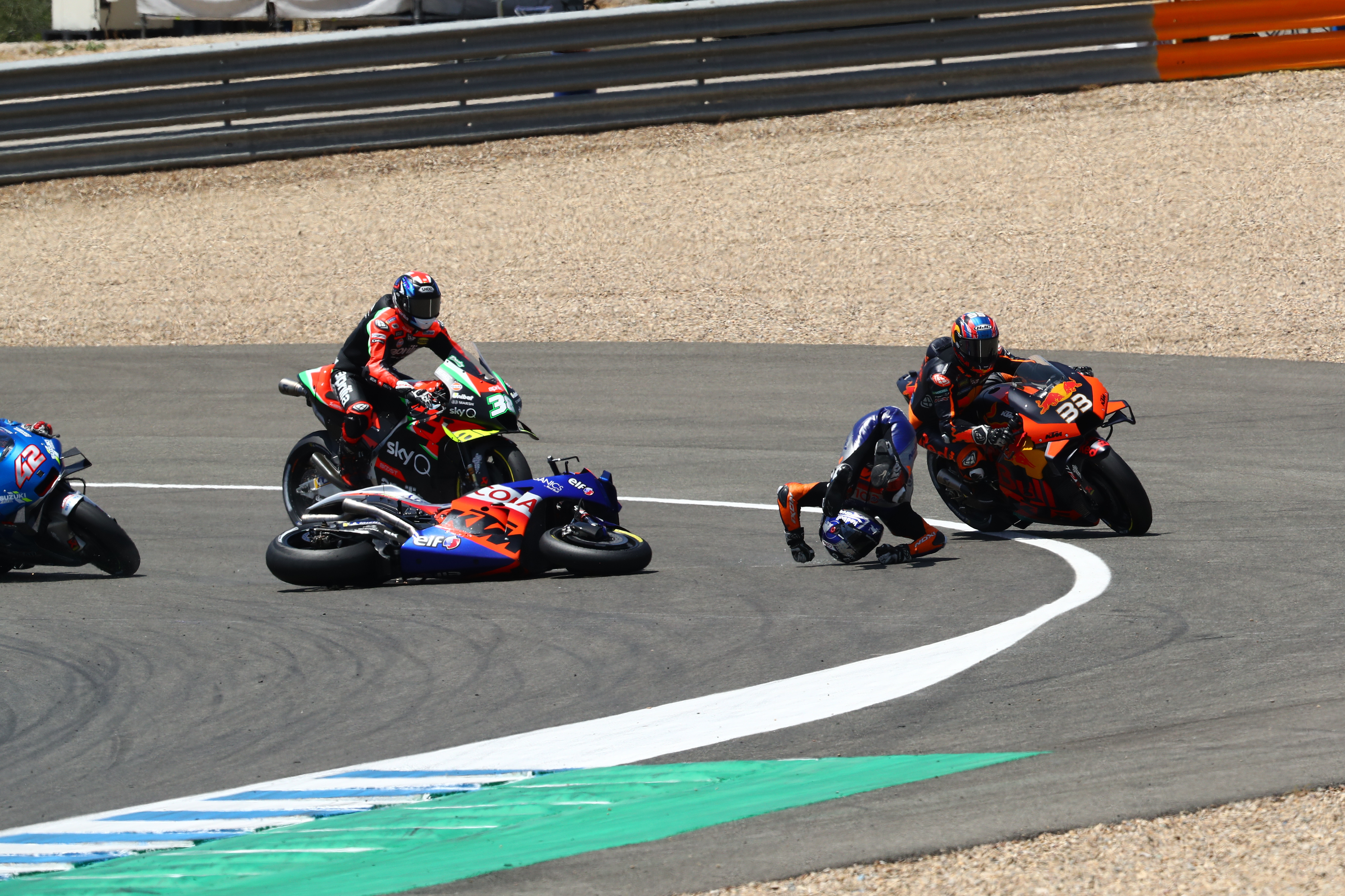 Brad Binder Miguel Oliveira crash Jerez MotoGP 2020
