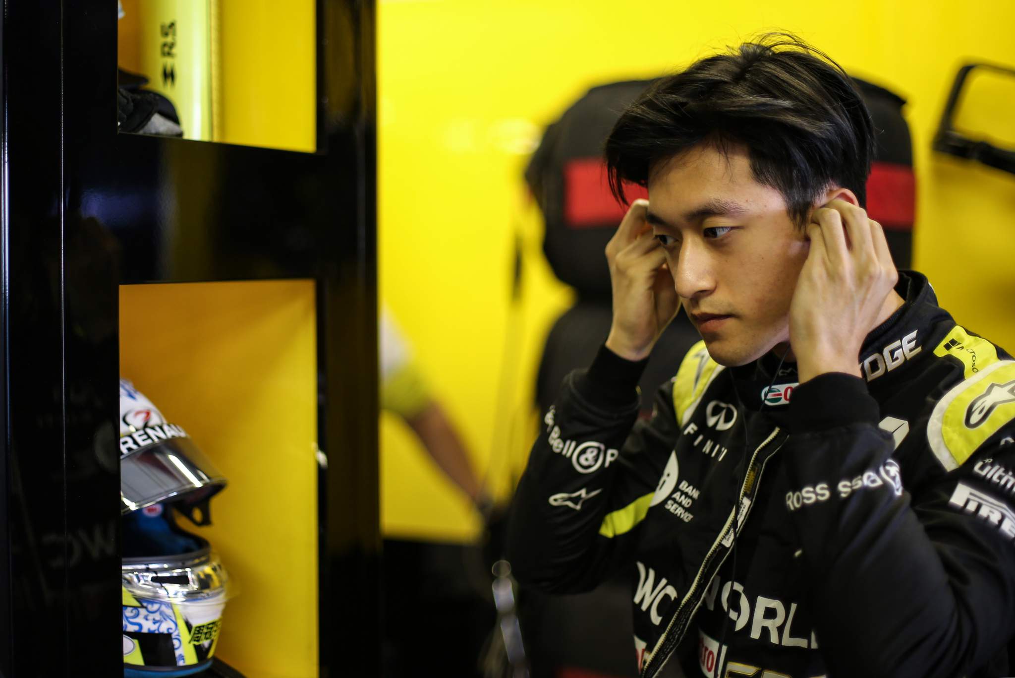 Guanyu Zhou Renault F1